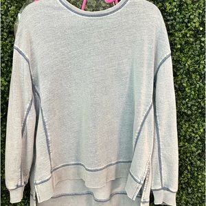 Light denim Z Supply weekender sz small